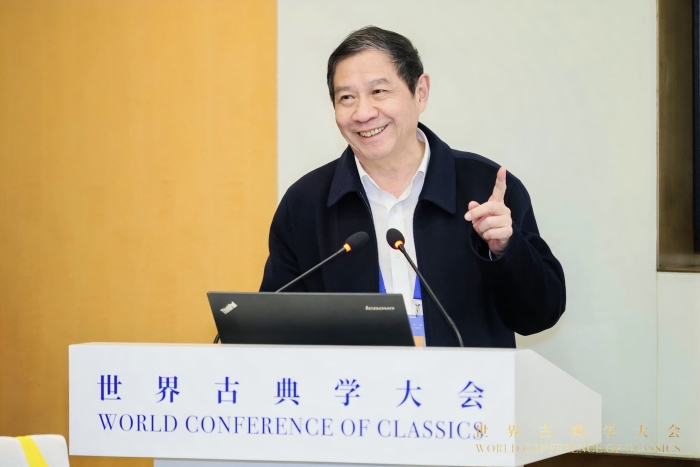 中国人民大学文学院杨慧林教授发言