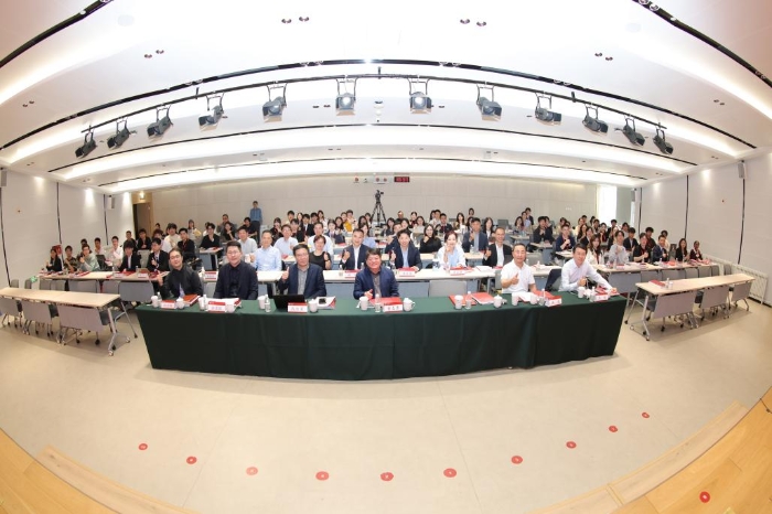 c33aebbe8e8b406795742c651ce259ee